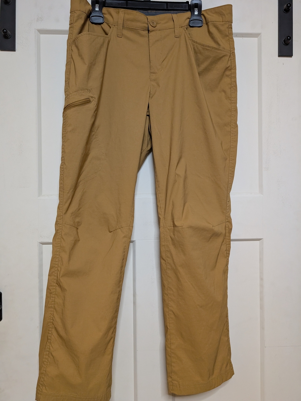 Eddie Bauer Men's Tan Cargo Pants with Side Zip Pocket Size 34x30